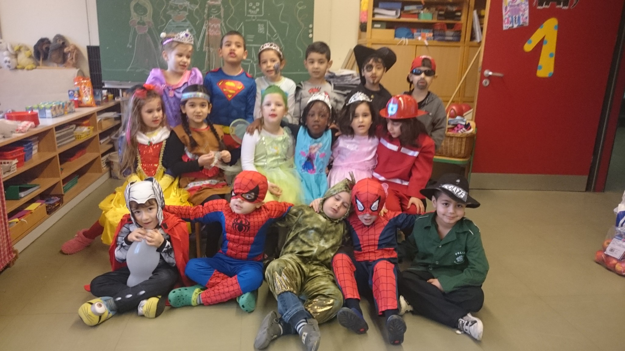 Fasching In Der Vsk 2016 Grundschule Rahewinkel